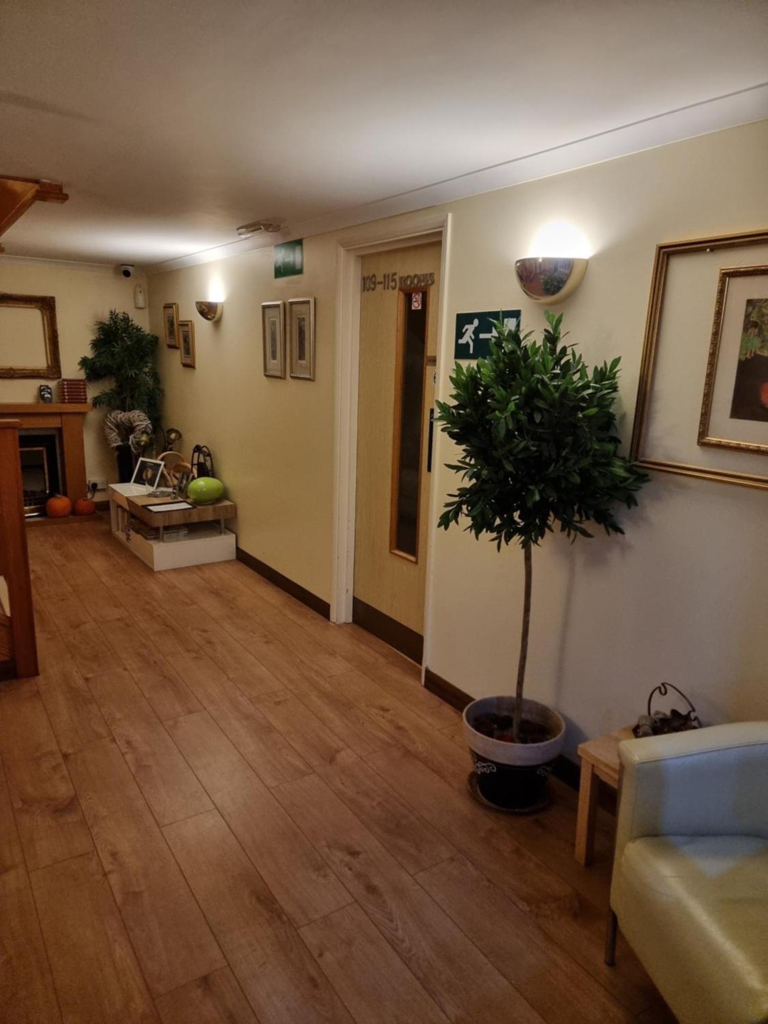 Travel Plaza Hotel Desborough Luaran gambar