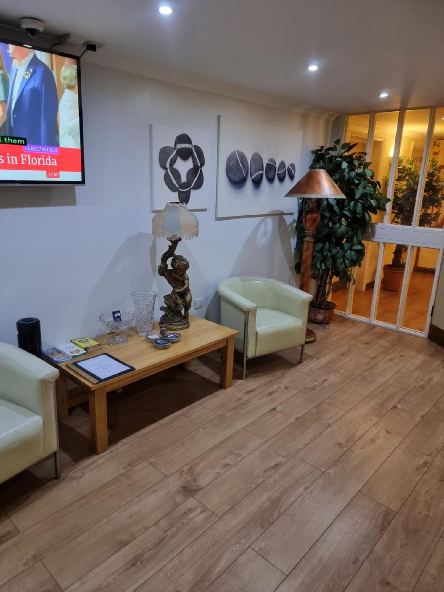 Travel Plaza Hotel Desborough Luaran gambar